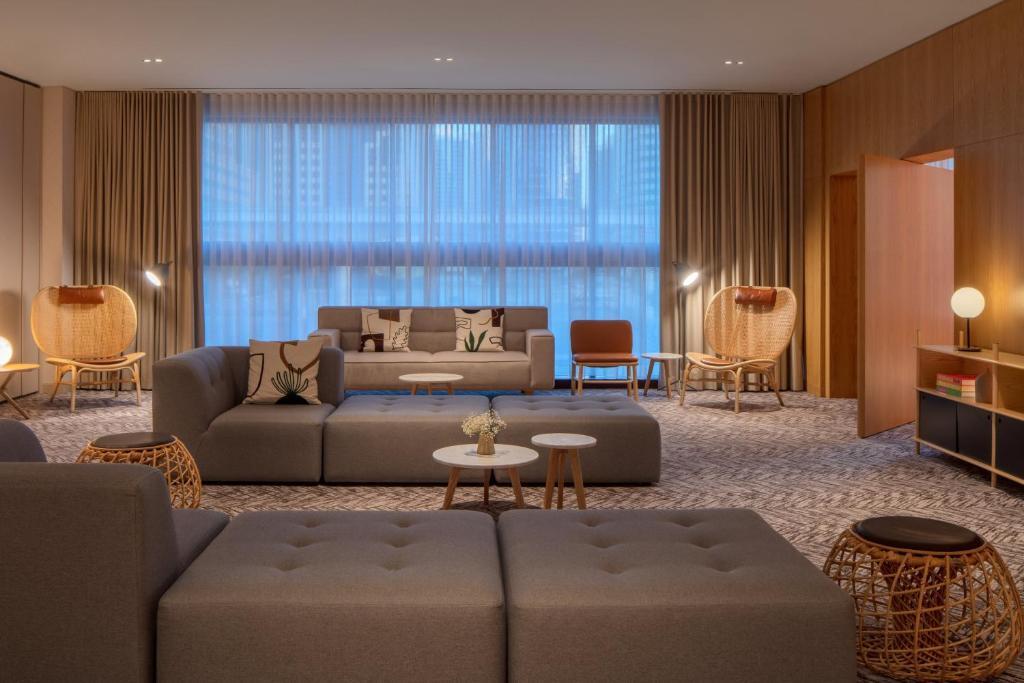 Staybridge Suites Dubai Internet City Exterior photo